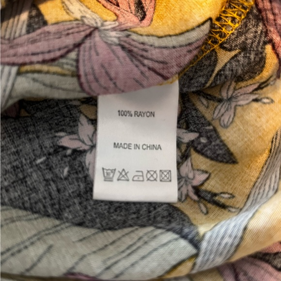 M • NOLLBY | Large | Goldenrod Full Floral Dress | 17” pit to pit - Picture 13 of 13